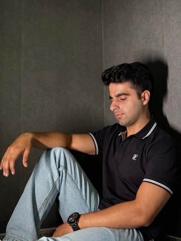 Elaroo Classic Jet Black Polo - Image 5
