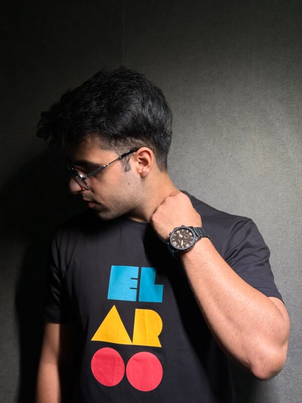 The Elaroo Classic Black Tee - Image 5