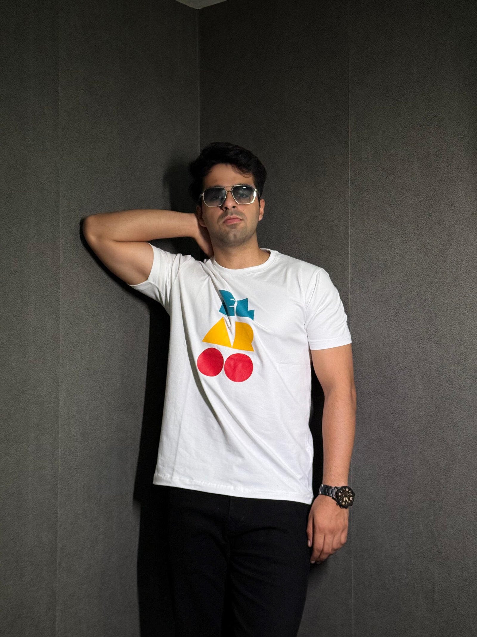 The Elaroo Classic White Tee