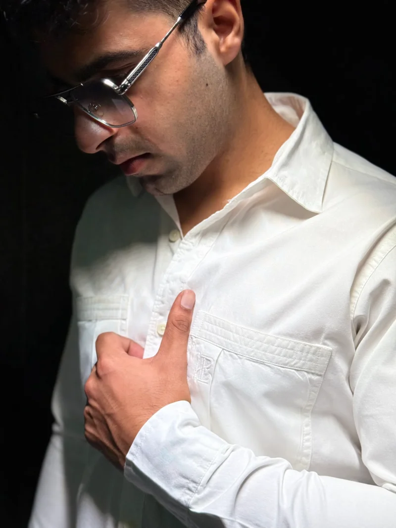 Elaroo Classic White Dual Pocket Shirt - Image 2
